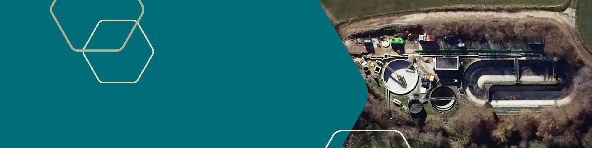 Headerbild: Luftbild Kläranlage Wachtberg-Arzdorf während der Bauausführung